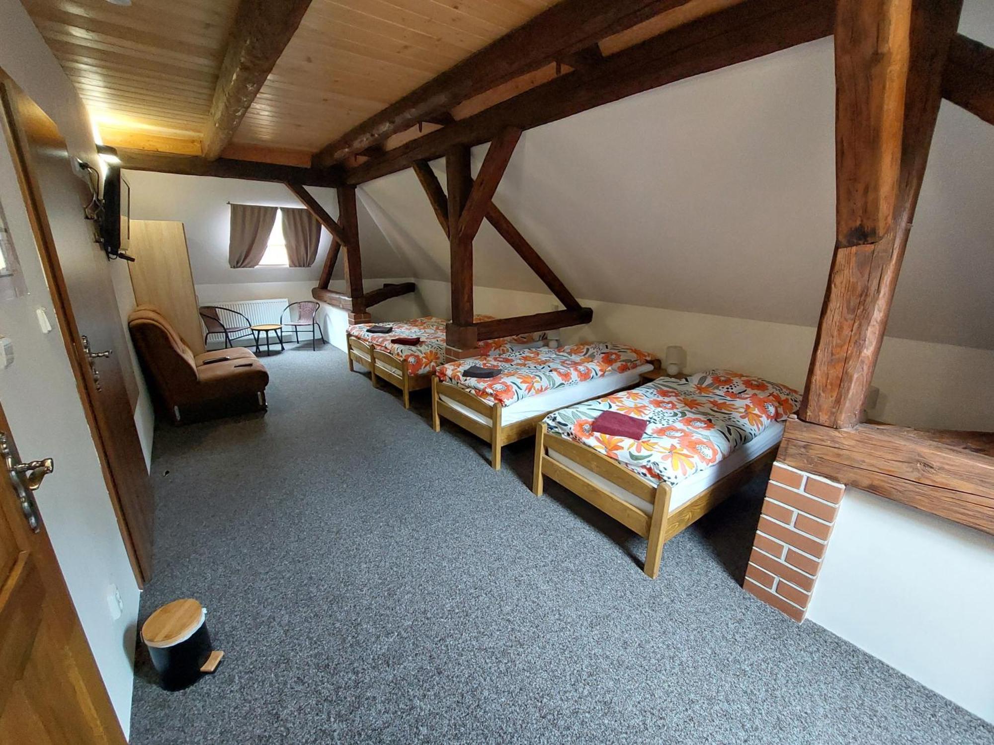Hotel Penzion Stare Purkartice Hostalkovy Exterior foto